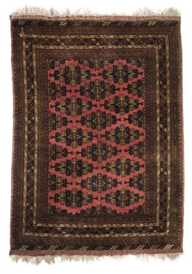 Lot 86 - Carpet. An early 20th century Oriental woollen carpet