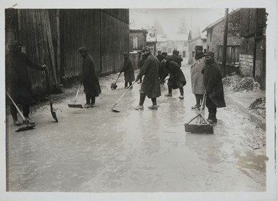 Lot 239 - World War I. A collection of 108 gelatin silver prints of French & Belgian troops