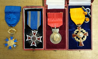 Lot 282 - Foreign Medals. A mixed collection including Norwegian and Romanian