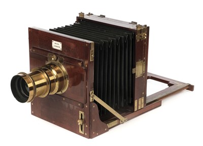 Lot 112 - Ross of London mahogany & brass 6½ x 8½ full plate camera
