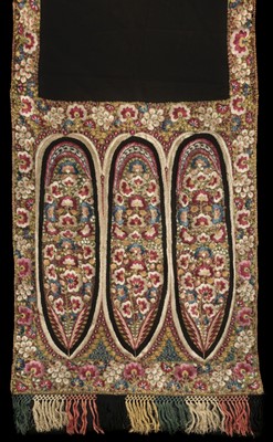 Lot 283 - Shawl. A long Delhi shawl, mid-late 19th century