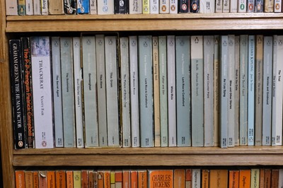 Lot 423 - Penguin Paperbacks. A very large collection of approximately 1000  volumes of Penguin paperbacks