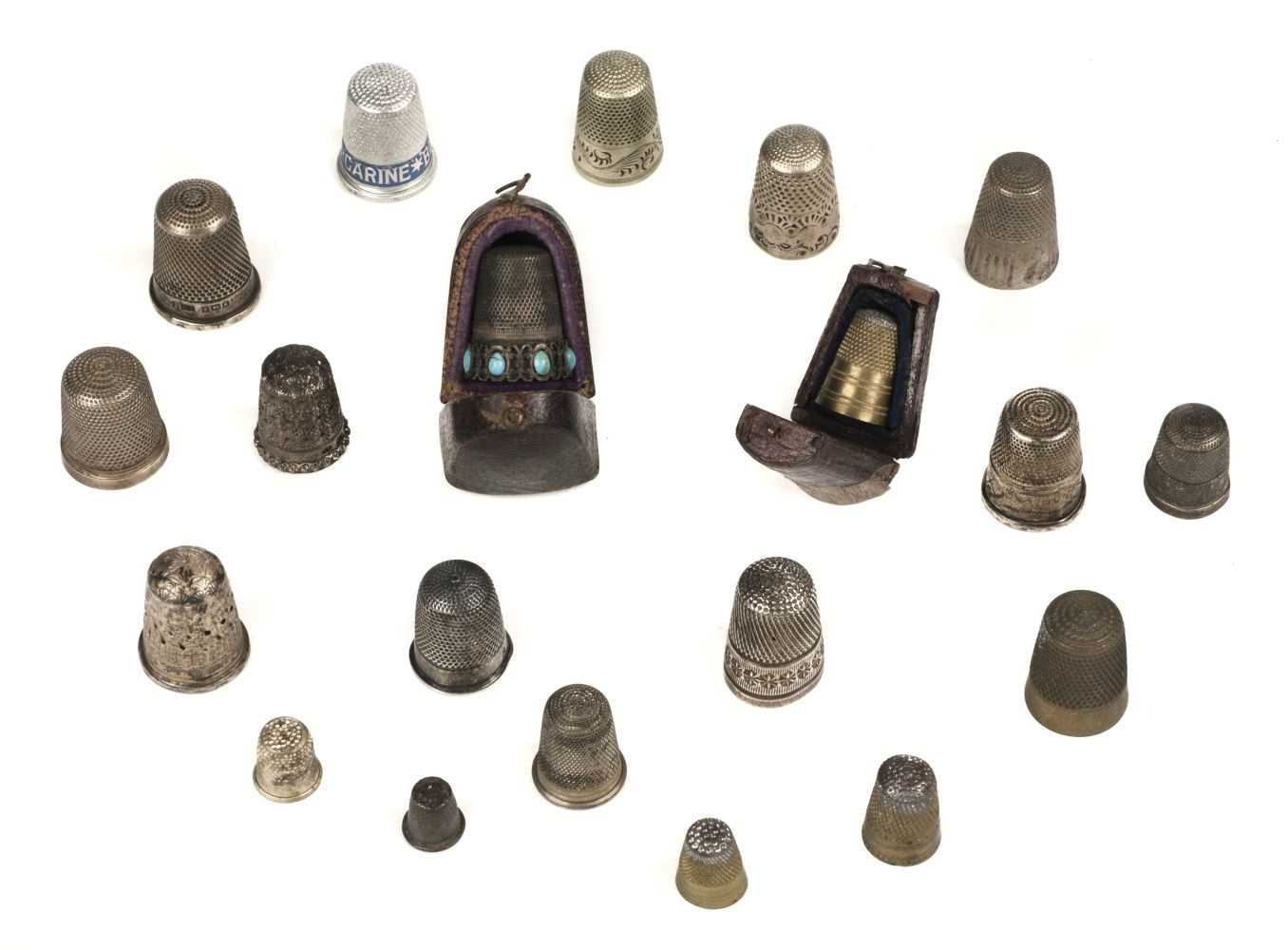 Lot 278 - Thimbles. A collection of silver & other thimbles