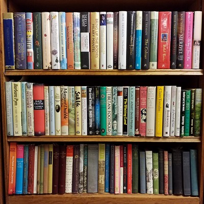 Lot 422 - Female Authors. A large collection of modern literature by female authors