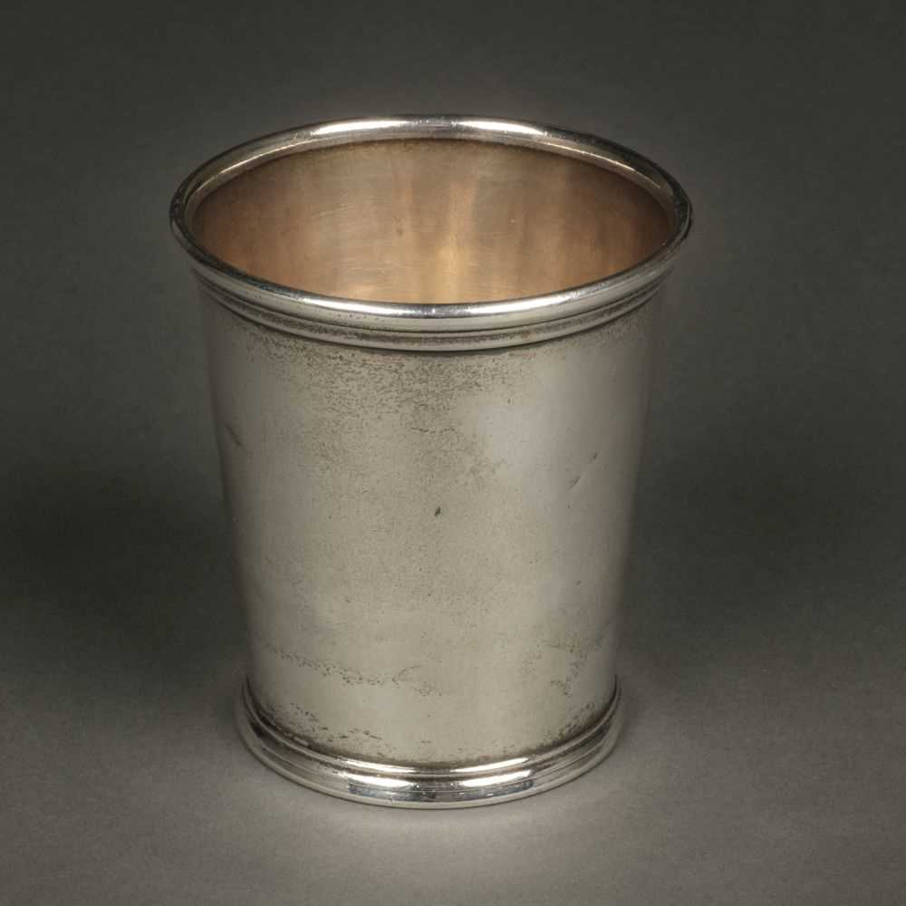 Lot 3 - American Silver. Beaker by William Kendrick, Louisville circa 1830