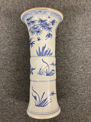 Lot 154 - Chinese Vase. A blue and white porcelain vase, probably late 18th century
