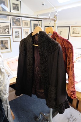 Lot 231 - Clothing. A large quantity of ladies' garments,  late 19th-late 20th century