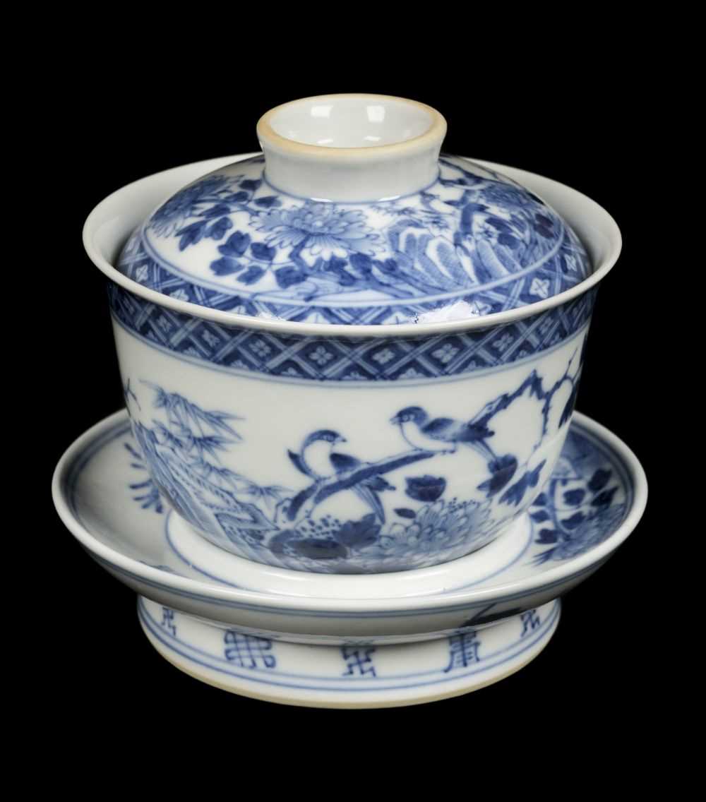 Lot 151 - Chinese Rice Bowl. A 19th century rice bowl, cover and stand