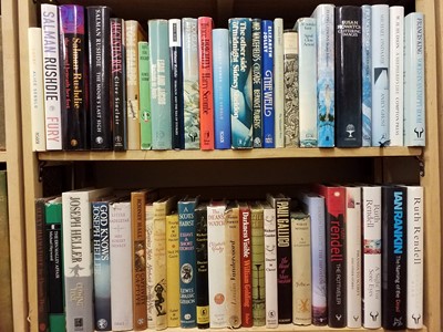 Lot 400 - Modern Fiction. A large collection of mostly modern fiction