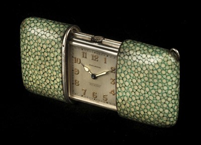 Lot 91 - Purse Watch. An art deco Movado purse watch