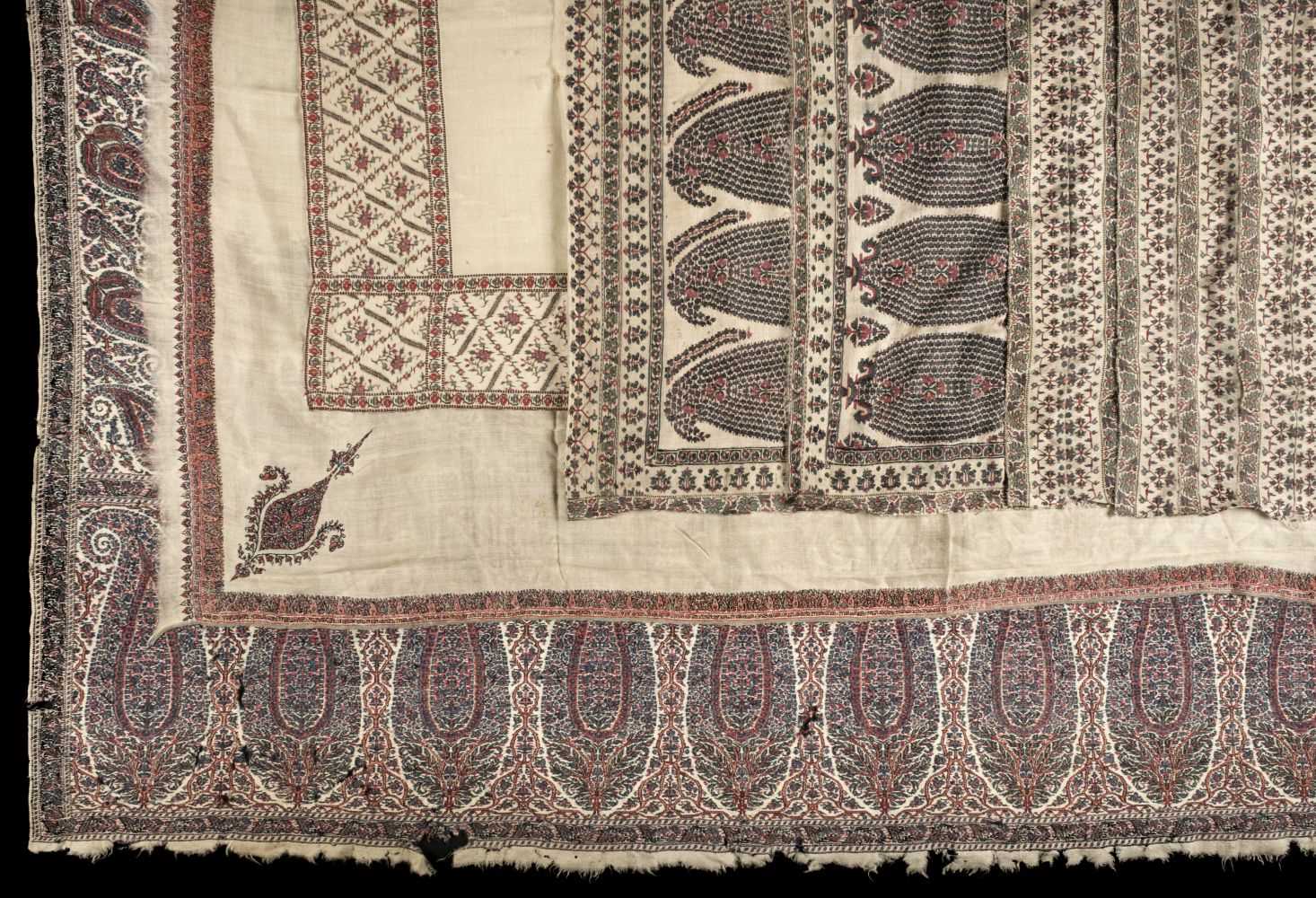 Lot 282 - Shawl. A large Kashmir shawl, circa 1820-1825