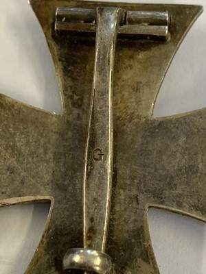 Lot 474 - Prussia, WWI Iron Cross, 1st class and related items