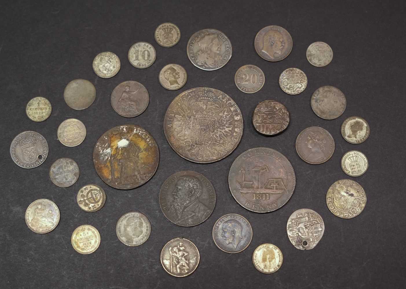 Lot 39 - Coins. World. Various