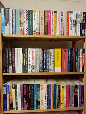Lot 291 - Paperbacks. A collection of approximately 350 modern paperbacks