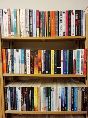 Lot 302 - Paperbacks. A collection of approximately 350 modern paperbacks