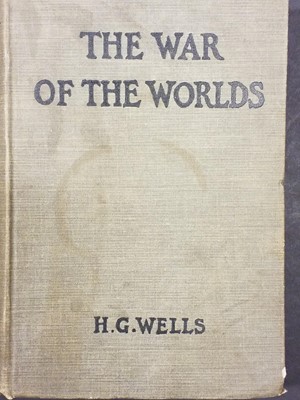 Lot 552 - Wells (H.G.) The War of the Worlds, 1st edition, 1898