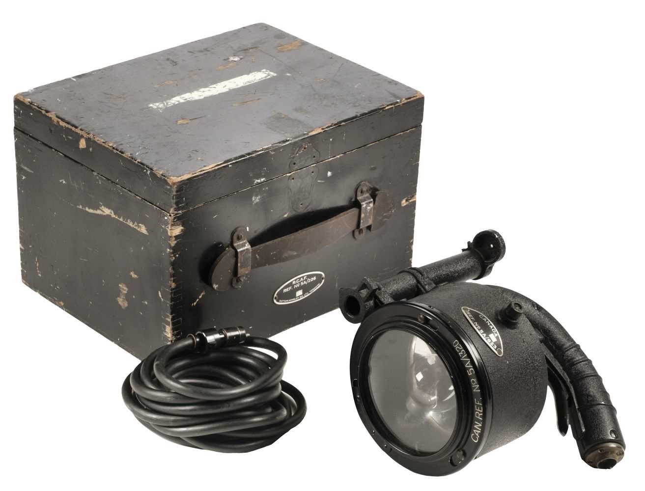 Lot 599 - Royal Canadian Air Force Signaling Lamp