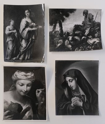 Lot 159 - Italian Artworks. A large collection of loose and mounted photographs of Italian artworks