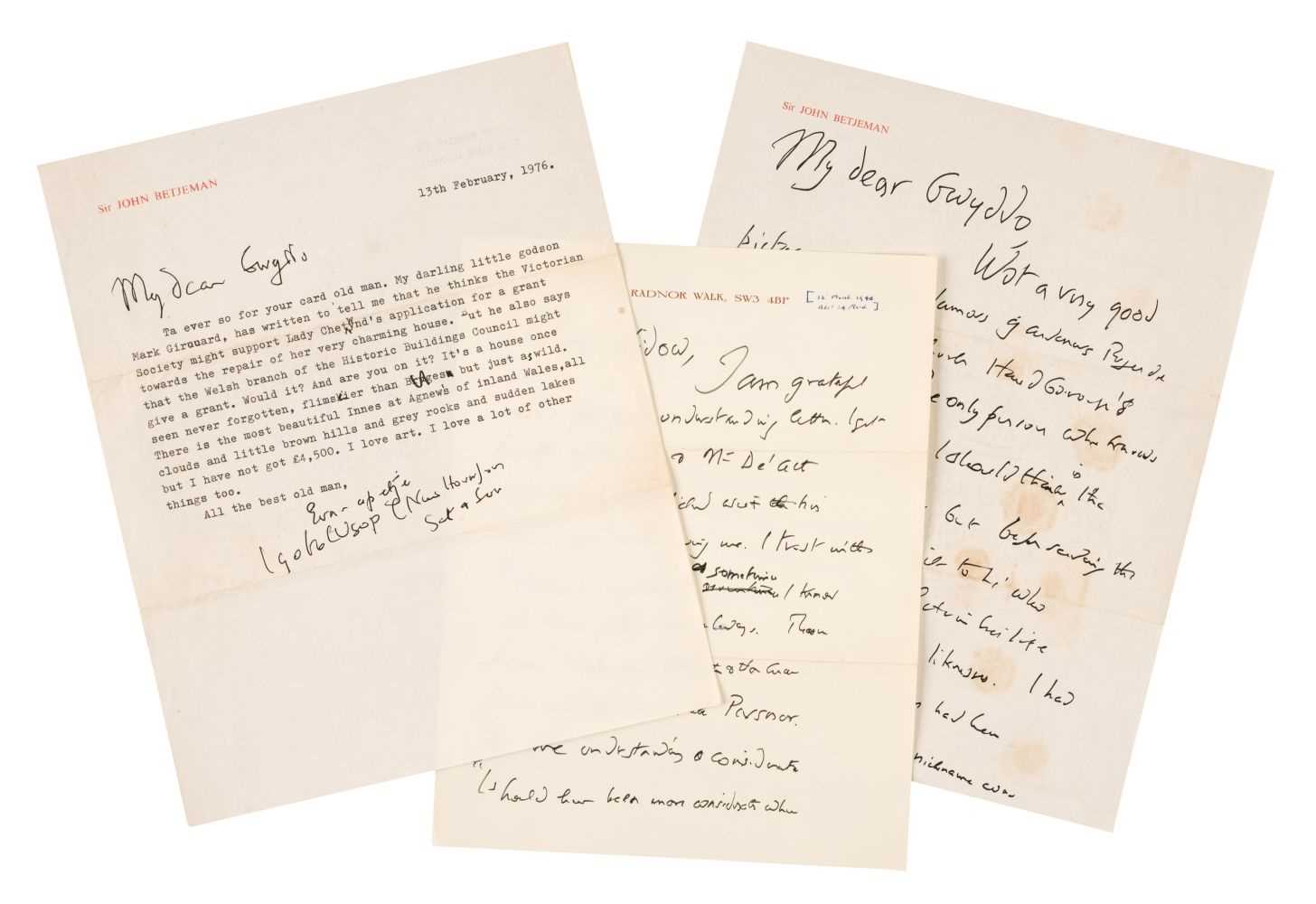 Lot 516 - Betjeman (John, 1906-1984). Two autograph letters and others, 1970s