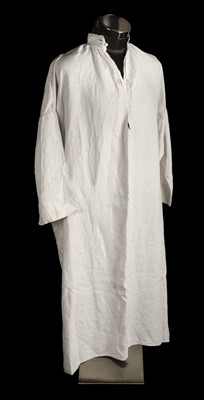 Lot 300 - Dutch. A gentleman's linen tunic or night shirt, 1770