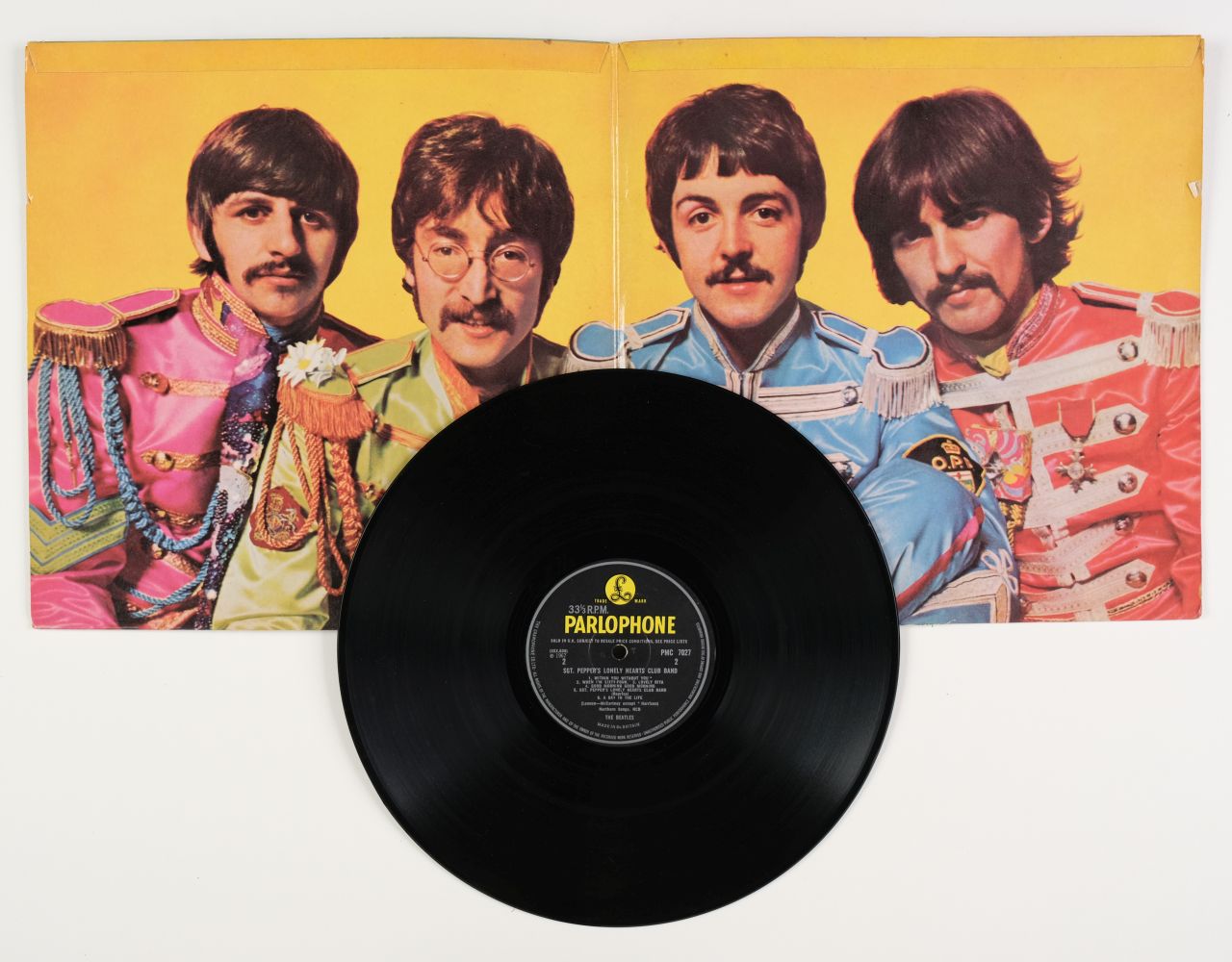 Lot 305 - The Beatles. Beatles records, inc. Red &