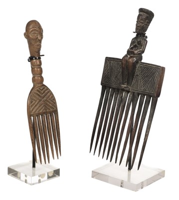 Lot 174 - Combs. Two Chokwa combs from Angola