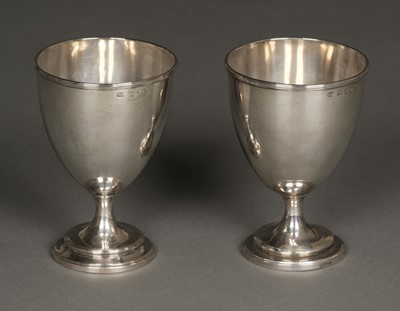 Lot 25 - Goblets. Pair of George III silver goblets by William Pitts, London, 1788