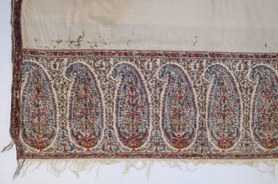 Lot 306 - Shawl. An early Kashmir shawl, circa 1800