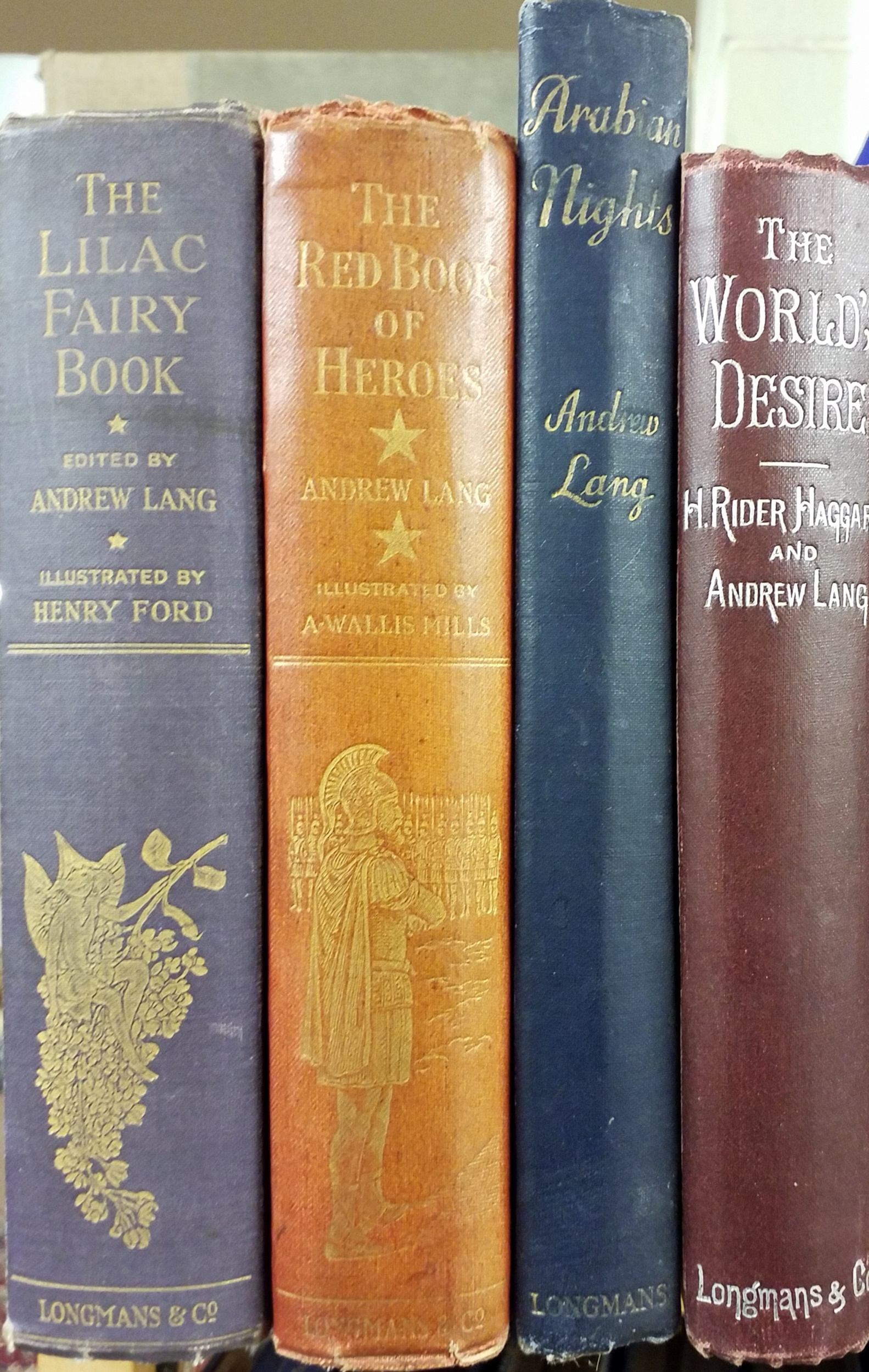 Lot 453 - Illustrated Literature. A large collection