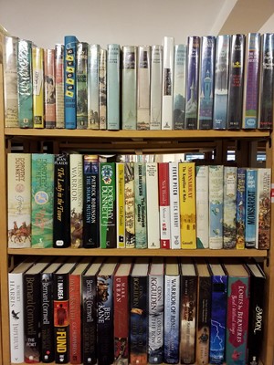 Lot 355 - Modern Fiction. A large collection of modern fiction