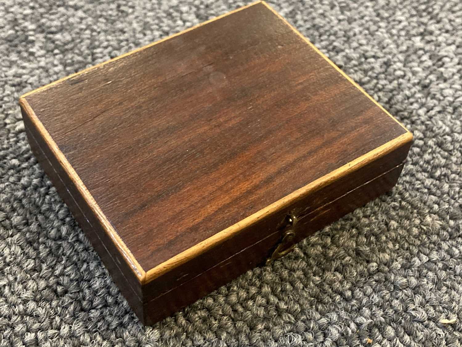 Lot 89 Dental Hygiene Set. Victorian dental set