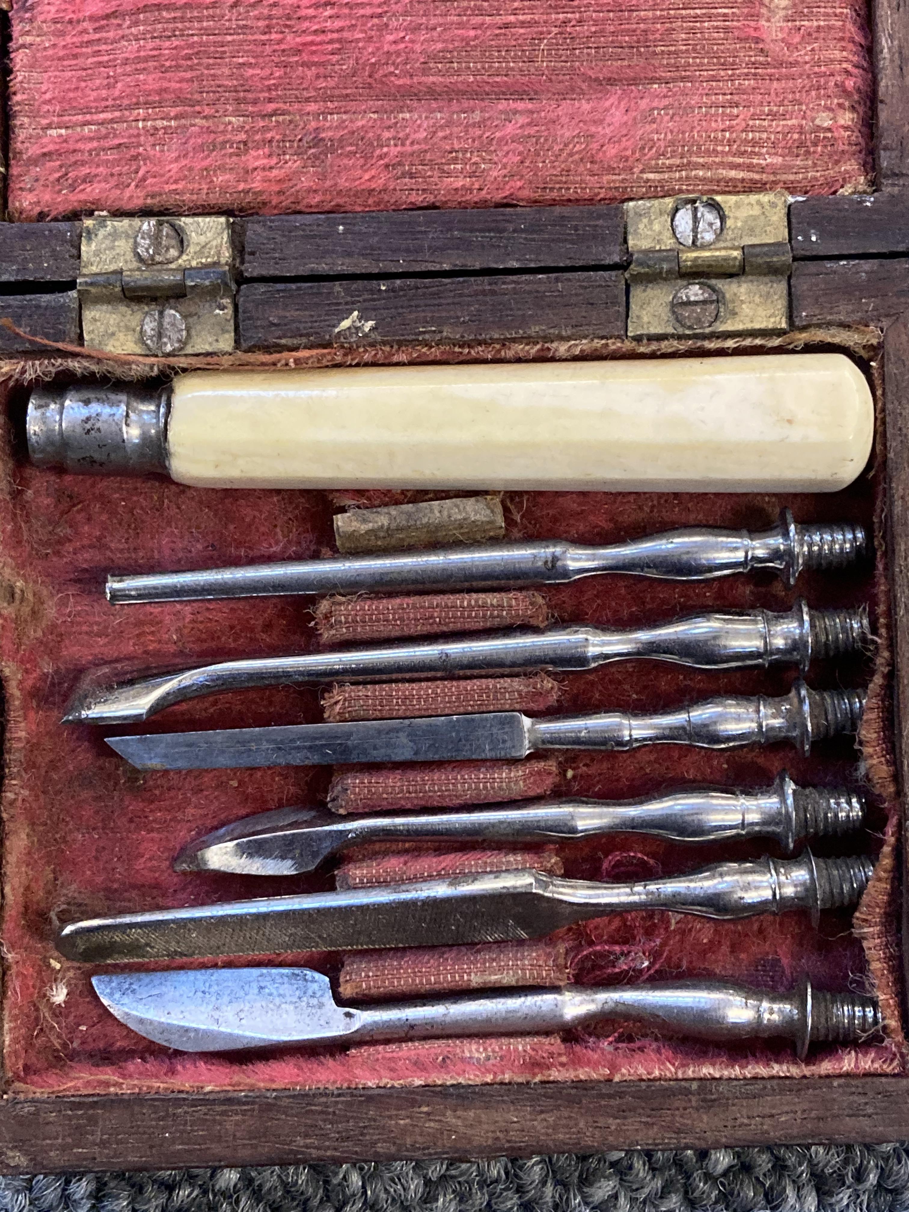 Lot 89 Dental Hygiene Set. Victorian dental set