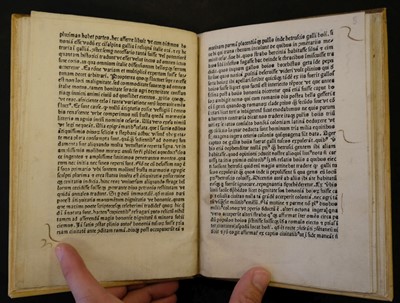 Lot 85 - Morandus (Benedictus) De laudibus Bononiae contra Seneses, Bologna: Ugo Rugerius, 1481