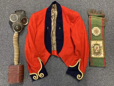 Lot 235 - Welsh Guards. Guardsman's tunic and other items