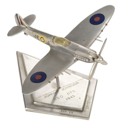 Lot 58 - Desktop Model. Spitfire Mk 1X model