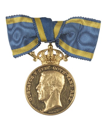 Lot 265 - Sweden. Medal of Merit, gold