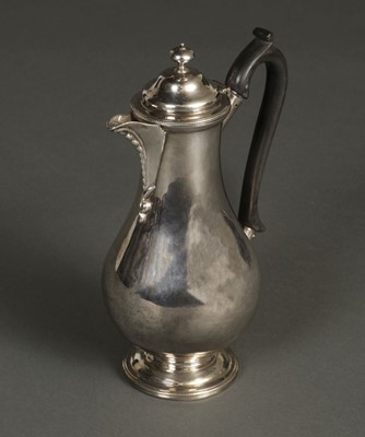Lot 207 - Coffee Pot. A George V silver coffee pot by CS Harris, London 1926