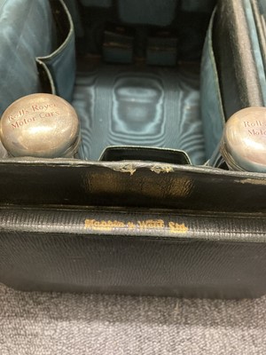 Lot 362 - Rolls Royce. A silver top travelling vanity case