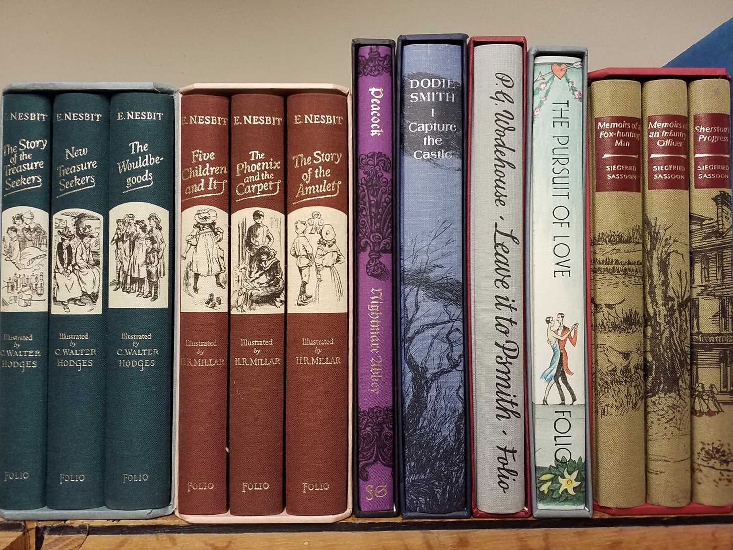 Lot 305 - Folio Society. 31 volumes