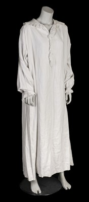 Lot 372 - Clothing. A woman's linen nightdress, 18th century