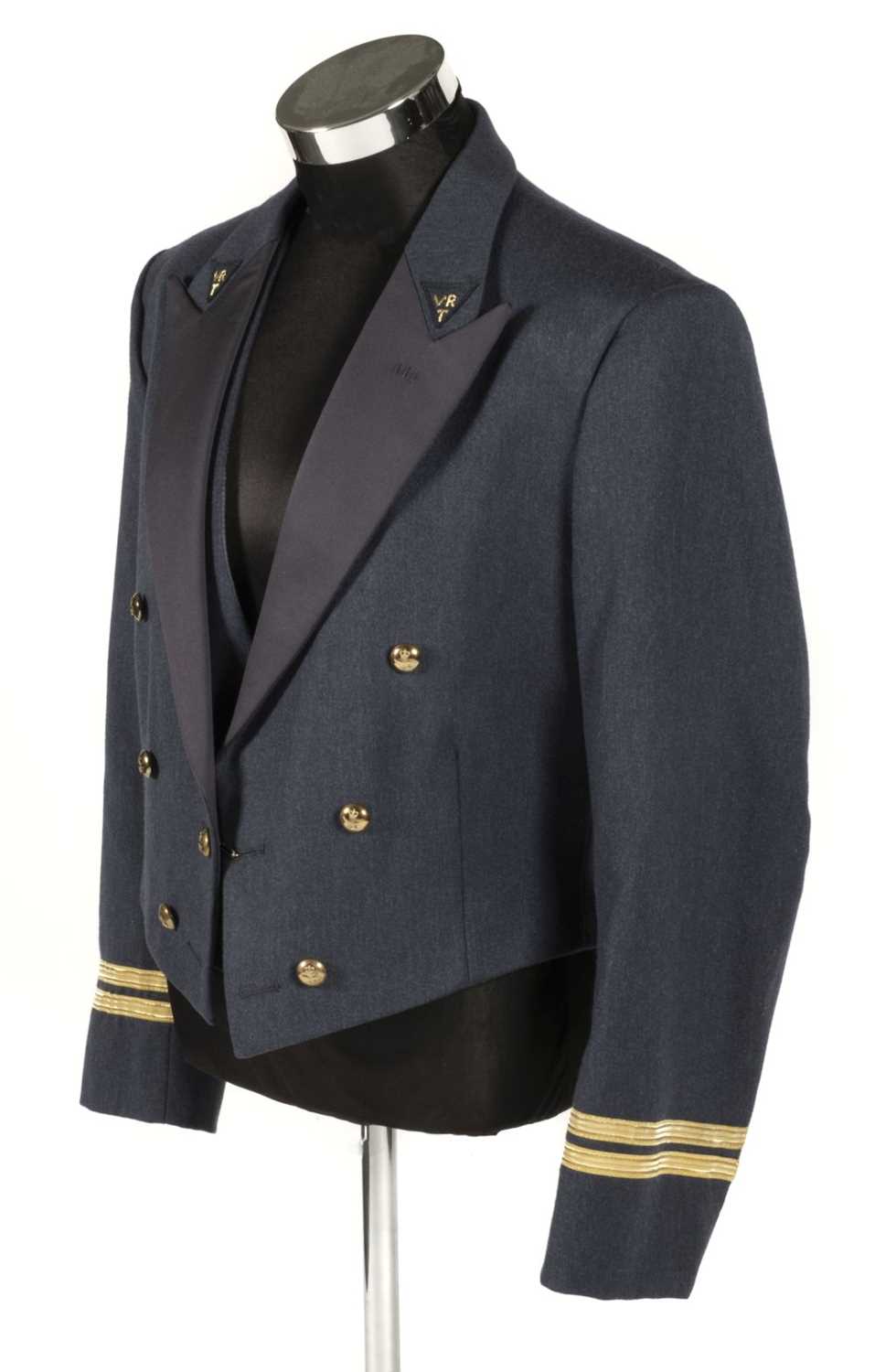 Lot 147 RAF Uniforms EIIR Uniforms lot-147-raf-uniforms-eiir-uniforms
