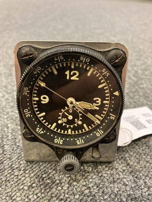 Lot 81 - Luftwaffe. WWII Junghans Borduhr Cockpit Clock