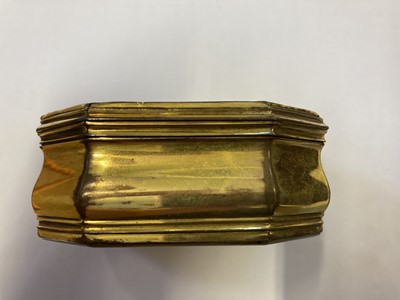 Lot 310 - Agate Box. A fine 18th-century agate and gilt metal box