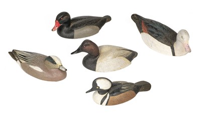 Lot 98 - Bennett (Val, 1923-2013). Duck figurines, a group of 5 hand-painted bronze figurines