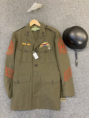 Lot 332 - United States Marine Corps.  A post WWII U.S.M.C. Aviation enlisted man's (dress) uniform