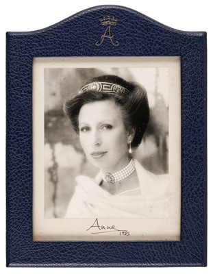 Lot 187 - Anne, Princess Royal (1950-). Photograph Signed, 'Anne', 1985