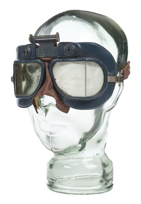 Lot 186 - Flying Goggles. A pair of WWII Mk VII flying goggles