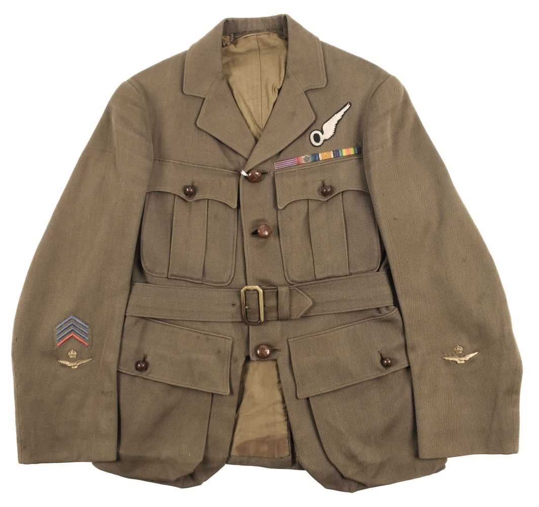 Lot 237 - Royal Flying Corps. A WWI RFC/RAF tunic belonging to a DFC recipient
