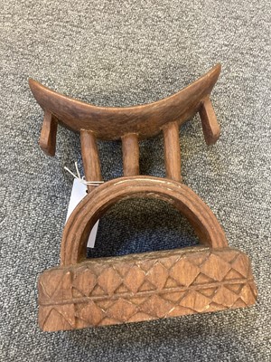Lot 51 - Mozambique. A Tsonga carved wood headrest