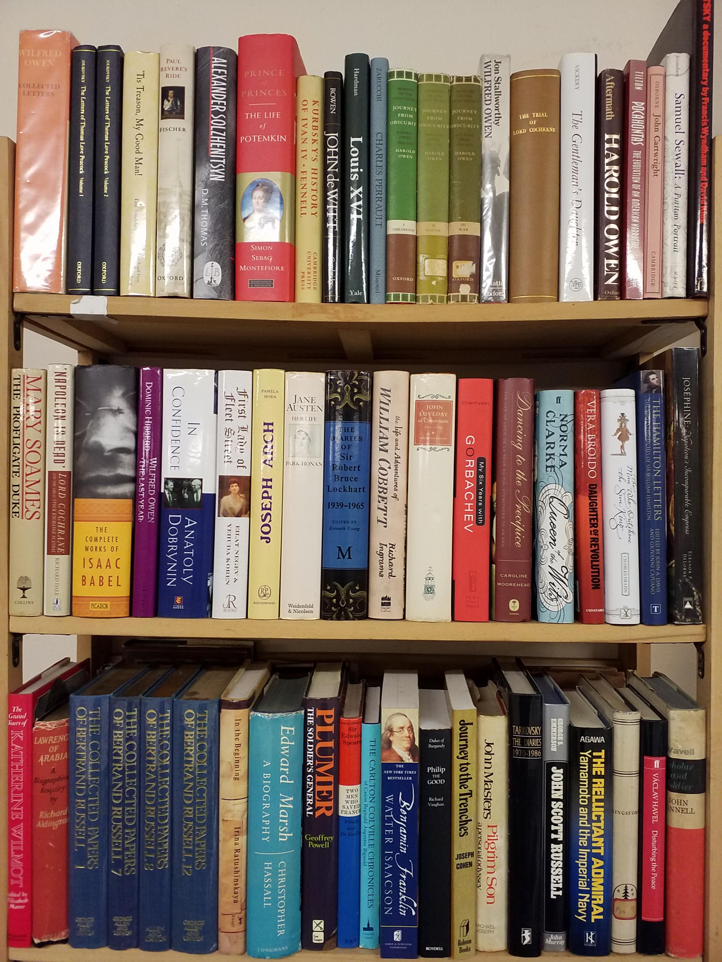 Lot 425 - Biography. A large collection of modern